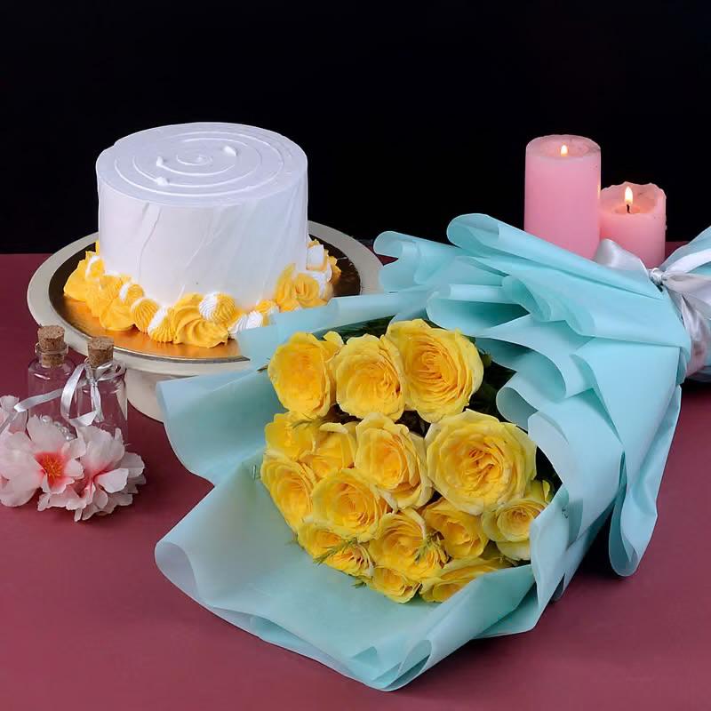 Stunning Flower Bouquet and Cake Combo