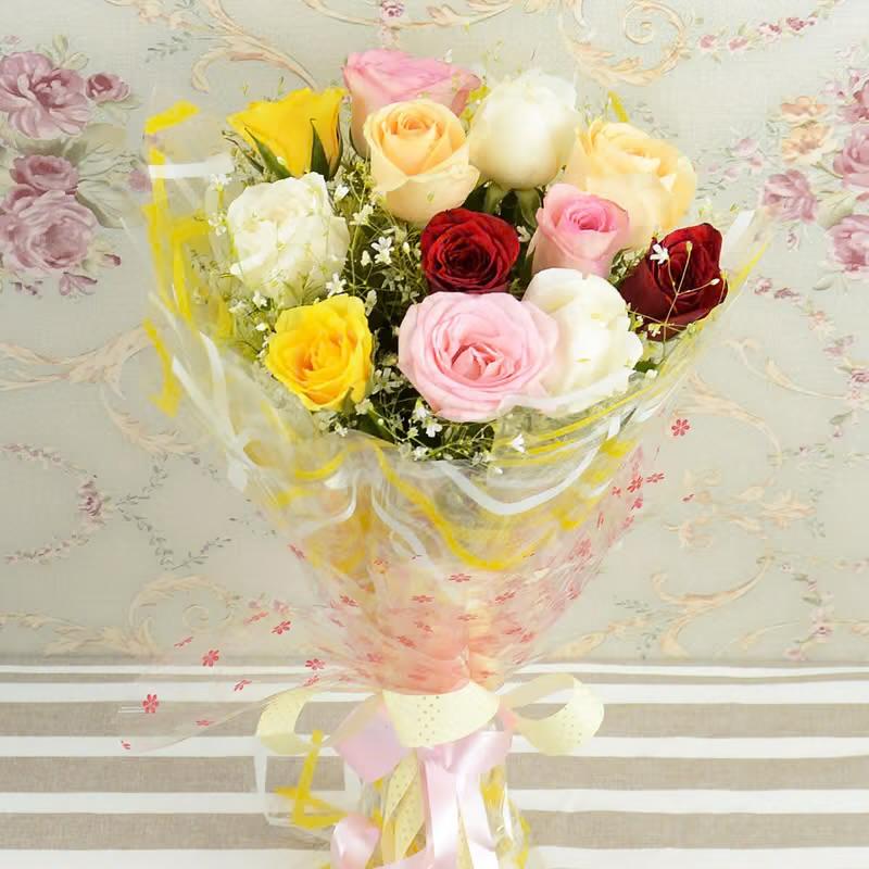 Elegant Mixed Rose Bouquet with Pink Ribbon